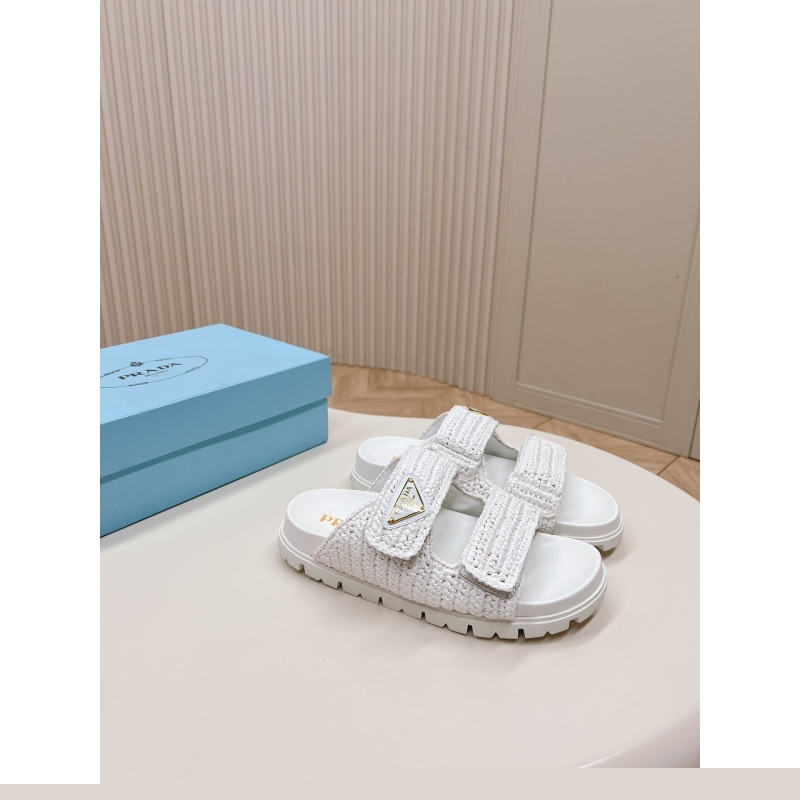 Pra*a slippers